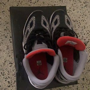 Retro 11 box included used